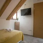 Jr Luxury Guesthouse2 Гостевой дом