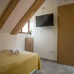 Jr Luxury Guesthouse2 Сплит