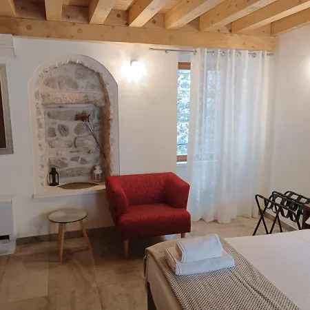 Jr Luxury Guesthouse2 Сплит