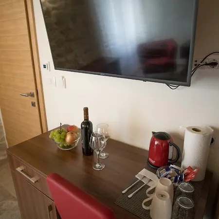 Jr Luxury Guesthouse2 Guest house 4*