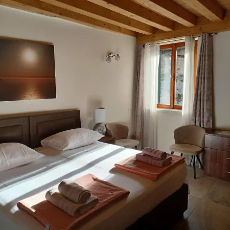 Jr Luxury Guesthouse2