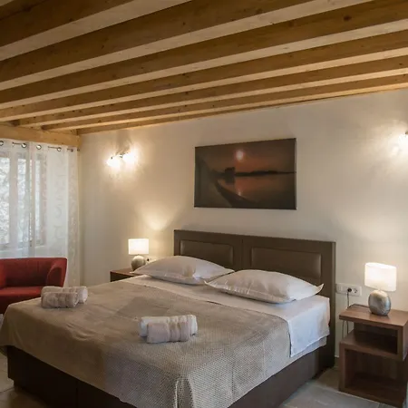 ゲストハウス Jr Luxury Guesthouse2 スプリト